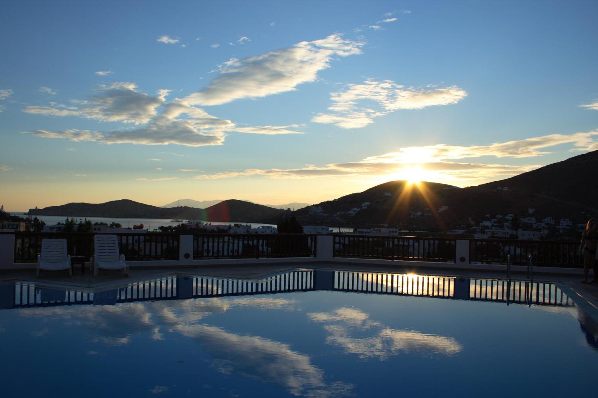 Golden Sun Aparthotel Chora  Exterior photo