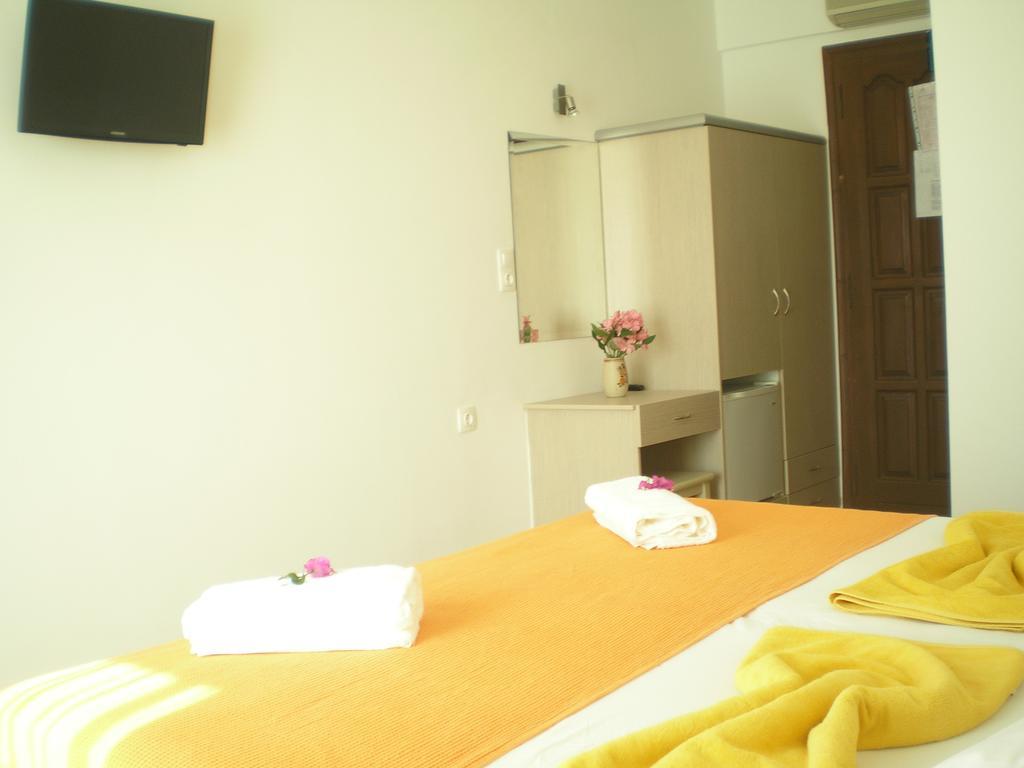Golden Sun Aparthotel Chora  Exterior photo
